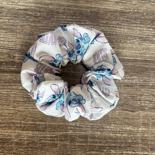 Design 20 - White Stitch