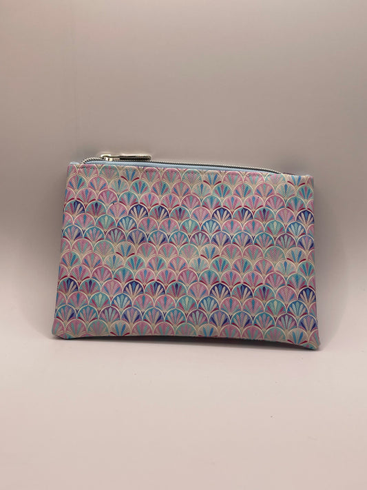 Fan Pouch